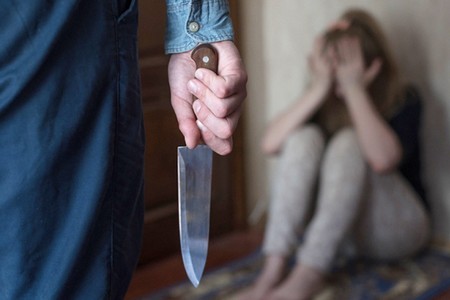 Qusarda kişi keçmiş həyat yoldaşını öldürüb