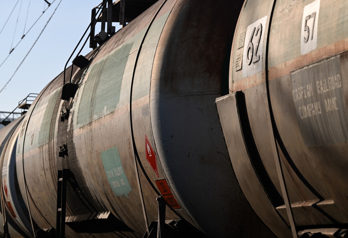 Azərbaycan qatarı Ermənistanda - FOTO