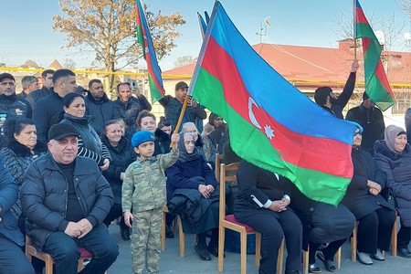 Kərkicahan qəsəbəsinə İLK KÖÇ - FOTO