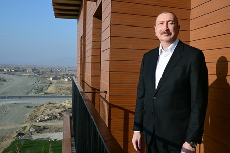 İlham Əliyev Ağdamda bir sıra təməlqoyma və açılışlarda - FOTO