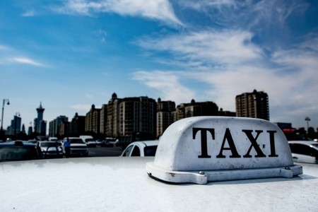 Bakıda taksi işlətmək istəyənlərin DİQQƏTİNƏ