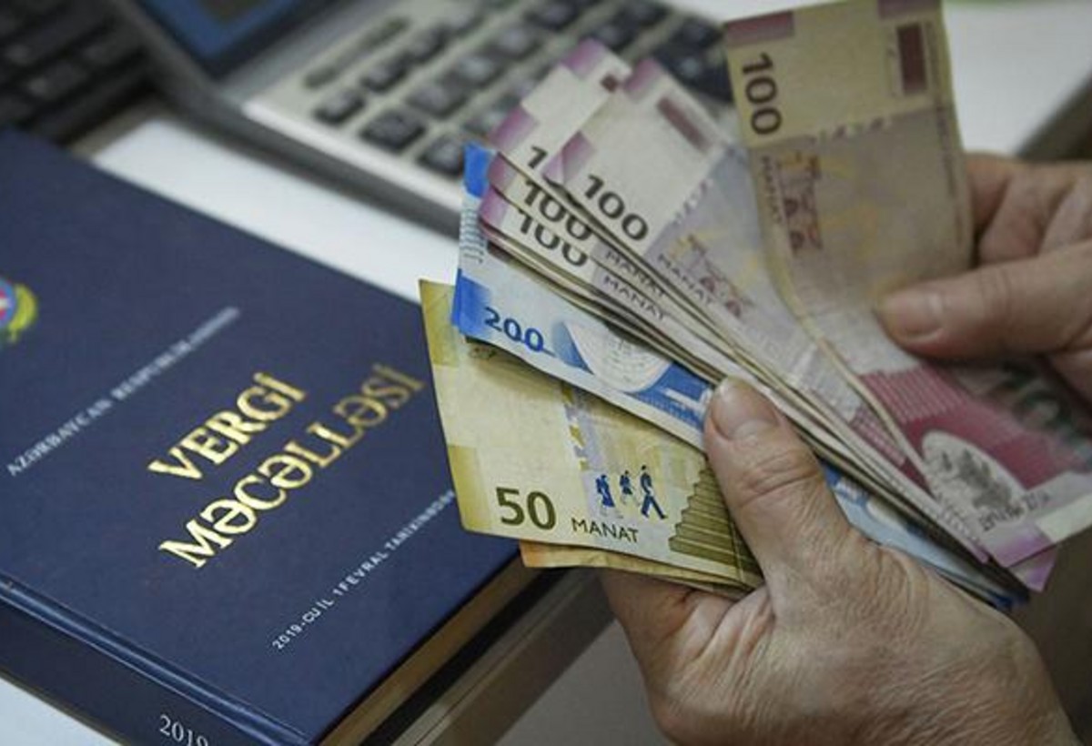 Dövlət büdcəsinin təxminən yarısı vergi ödəyicilərinin çiynindədir - VİDEO