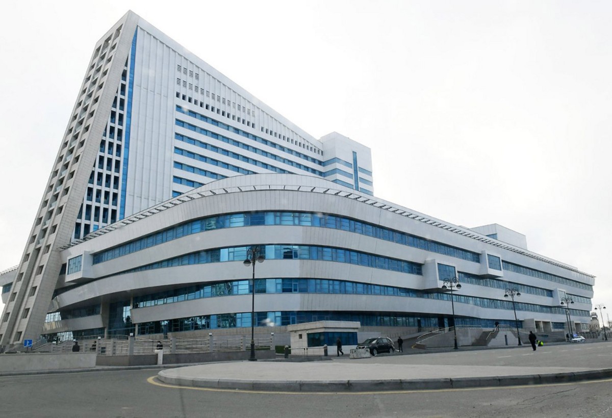 Yeni Klinika cərrahiyyə əməliyyatlarında robotlardan istifadəyə 3,6 milyon manat xərcləyəcək