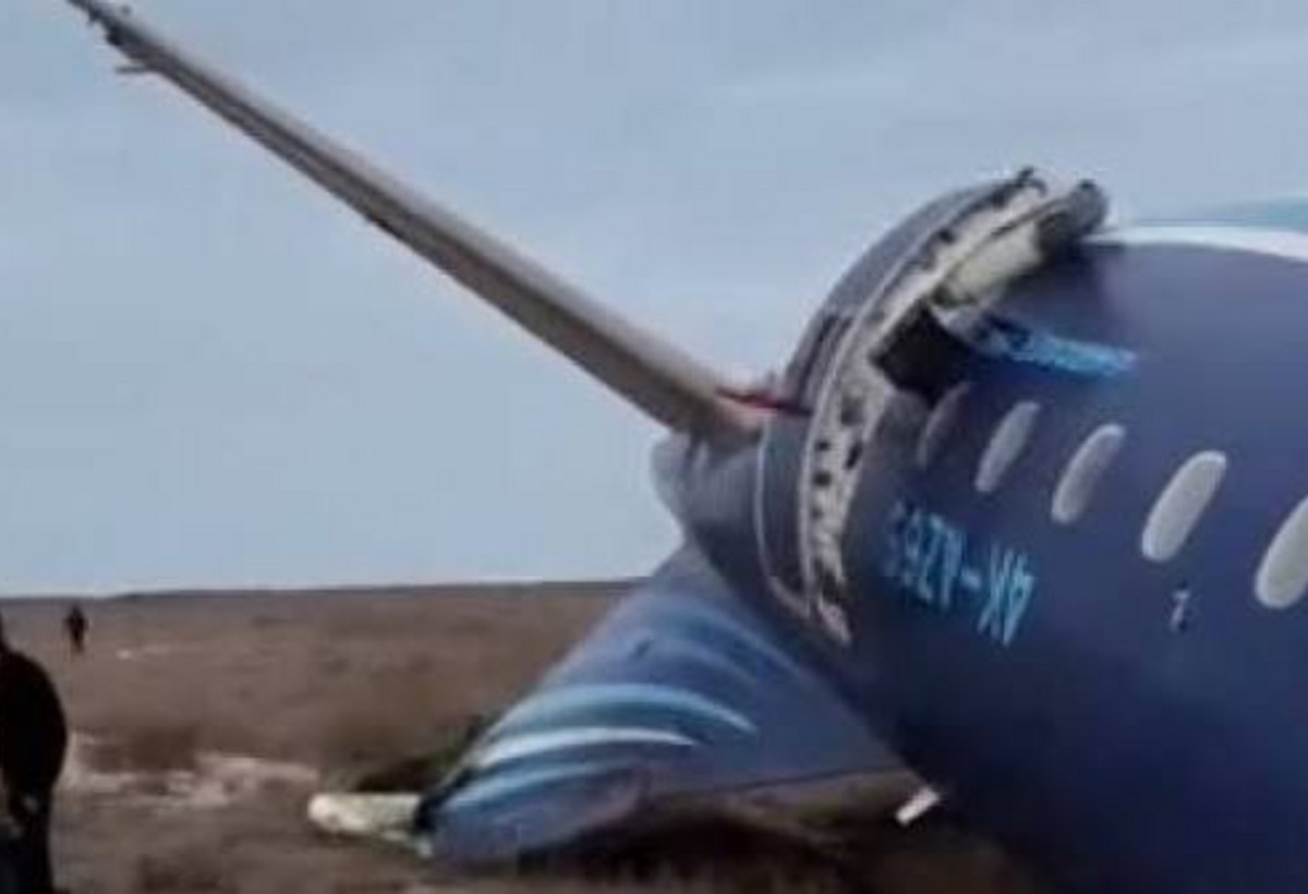 İlham Əliyevdən AZAL təyyarəsinin qəzaya uğramasının ildönümü ilə bağlı PAYLAŞIM