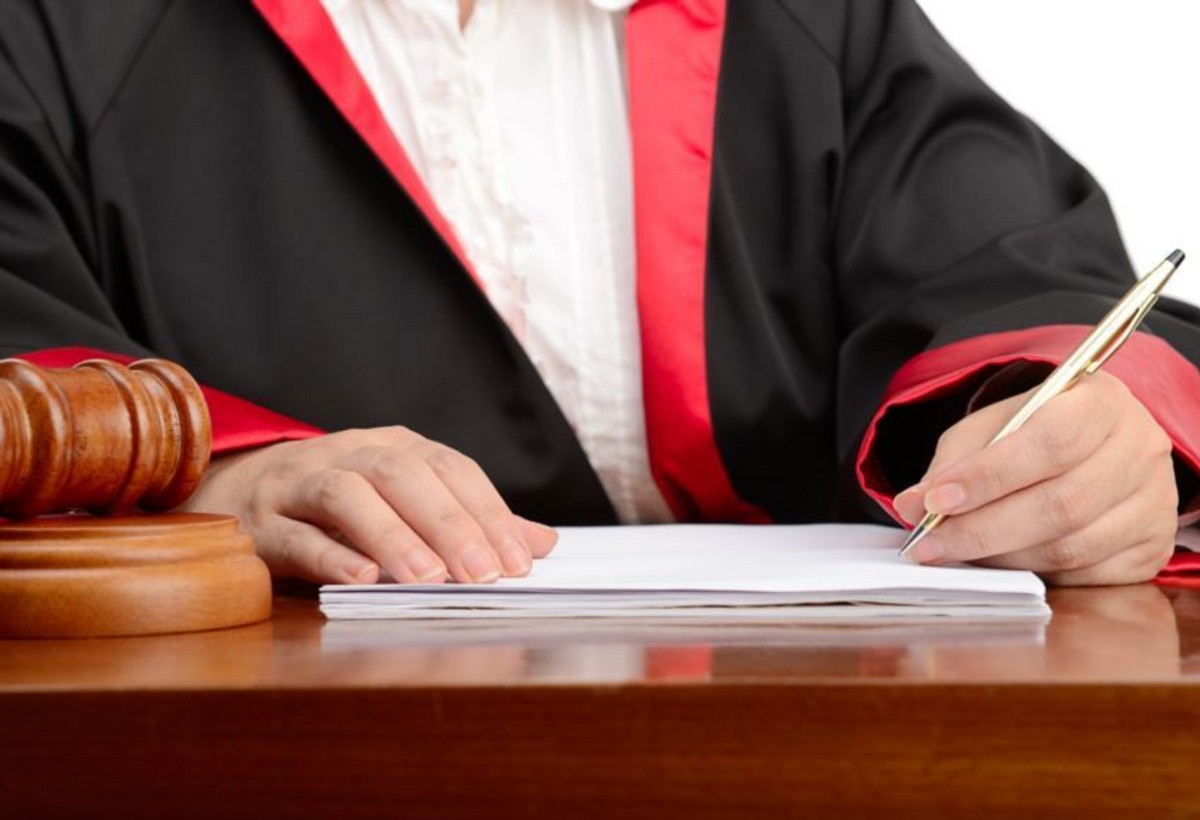 Məhkəmələrə sədr və hakim TƏYİNATI - SƏRƏNCAM