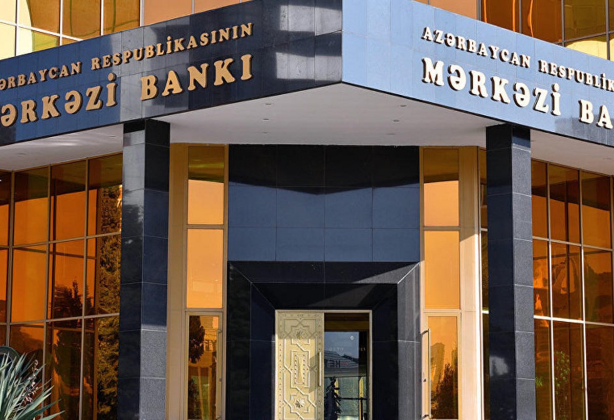 Azərbaycanda 22 bankdan 2-si özünü Mərkəzi Banka bəyəndirə bildi