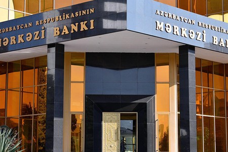 Azərbaycanda 22 bankdan 2-si özünü Mərkəzi Banka bəyəndirə bildi