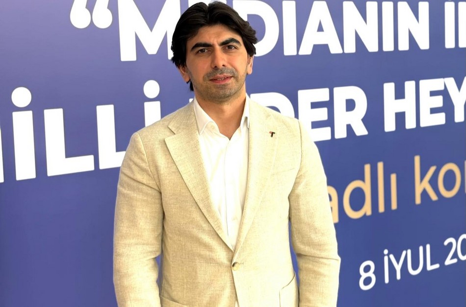 Azxəbər.com saytının baş direktoru Əfsələddin Ağalarov