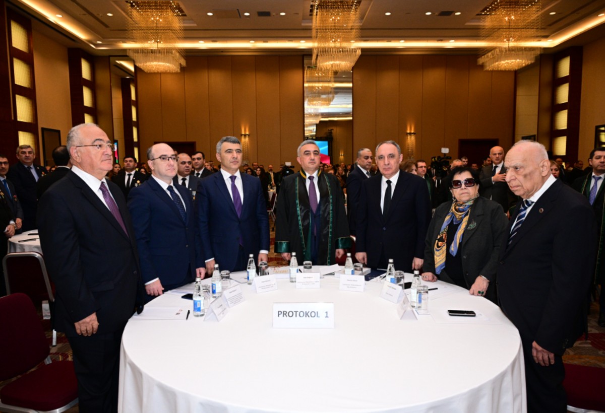 Vəkil Günü münasibətilə Vəkillər Kollegiyasının TƏNTƏNƏLİ MƏRASİMİ