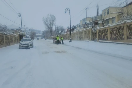 Polis hava şəraiti ilə əlaqədar gücləndirilmiş rejimdə xidmət aparır - FOTO