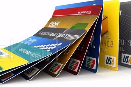 Azərbaycanda “qazanılmayan pulu xərcləməyə” maraq azalıb