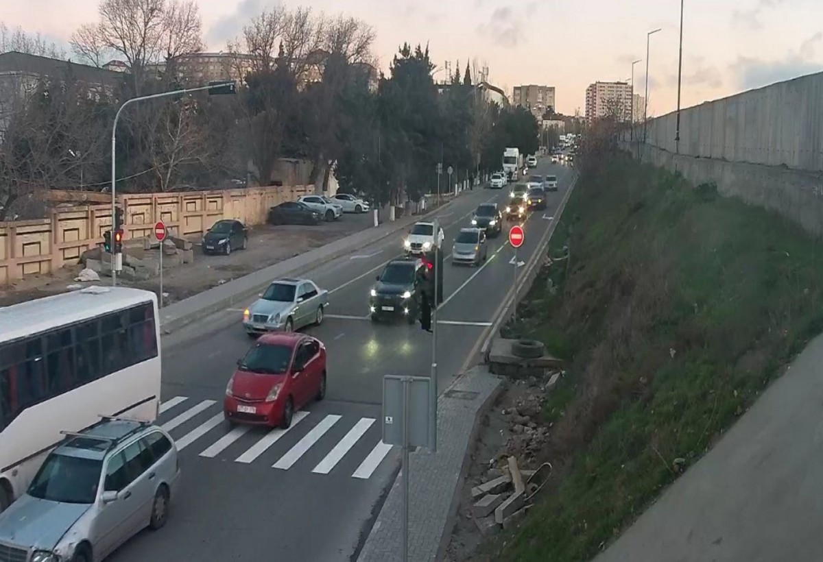 Bakıda daha bir yolayrıcında hərəkət intensivliyi optimallaşdırılır