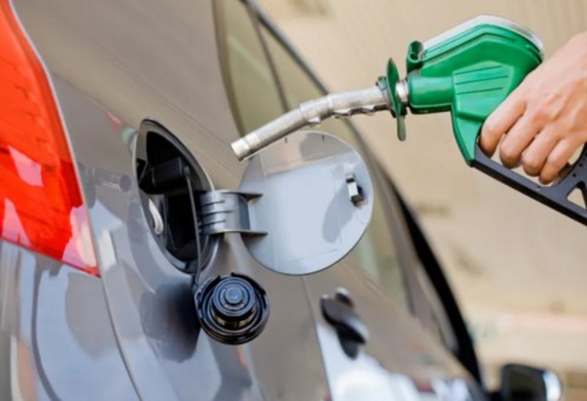 Tarif Şurası benzinin və dizelin qiymətini qaldırdı