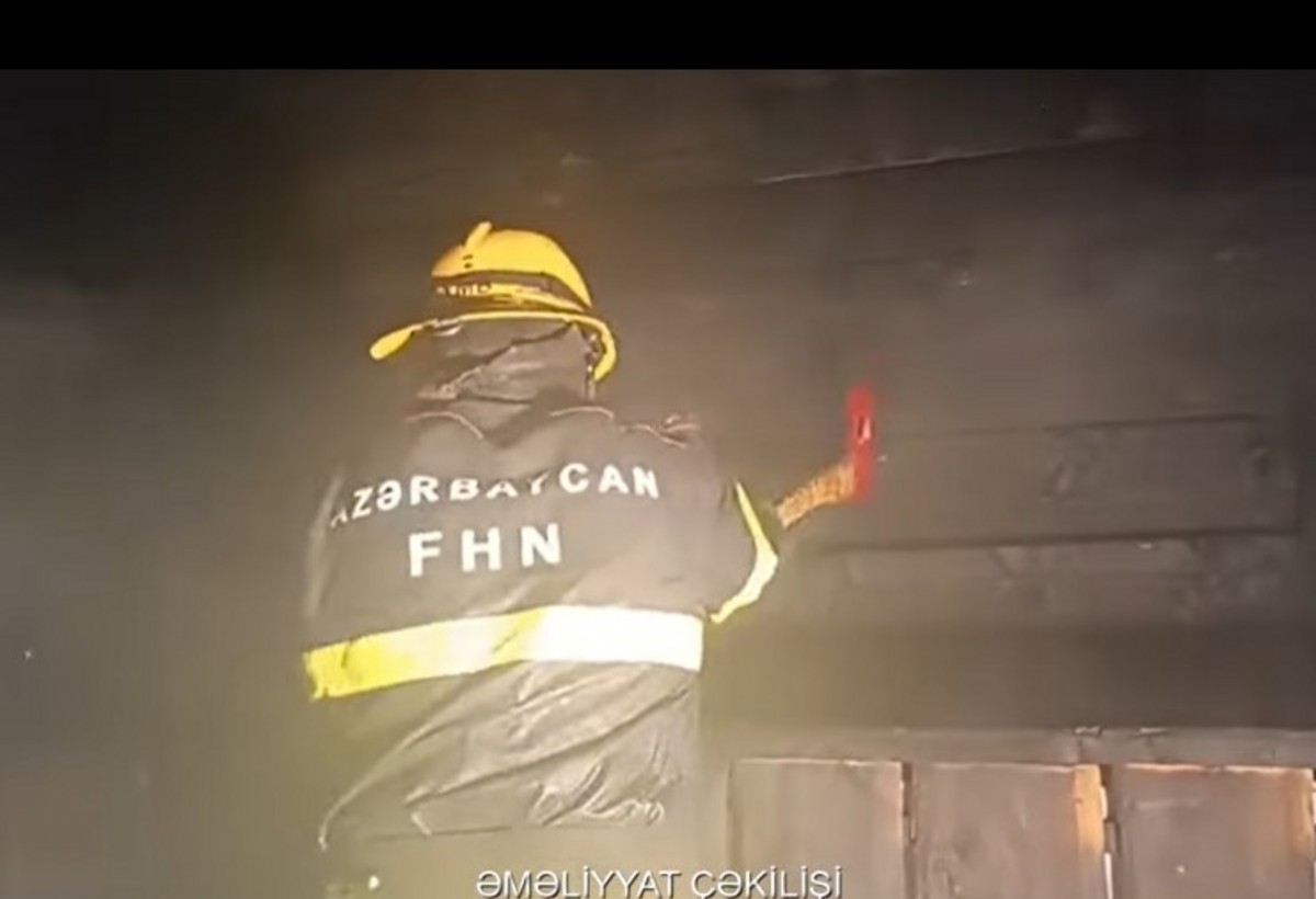 Binəqədidə hamam yandı - VİDEO