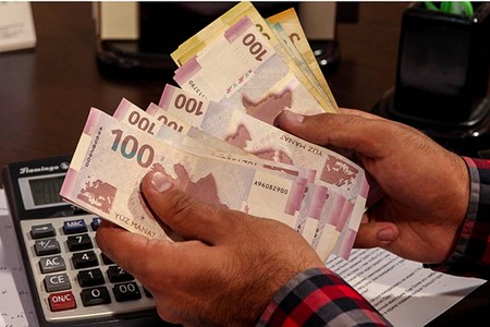 Naxçıvanda şirkət əməkdaşı 200 minə yaxın pulu mənimsəyib məclislərə xərcləyib