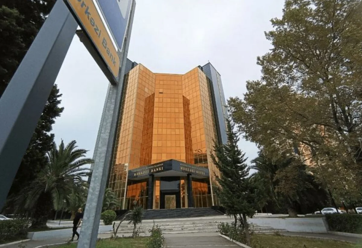 Mərkəzi Bank milyonluq tenderləri qazanan şirkəti CƏRİMƏLƏDİ