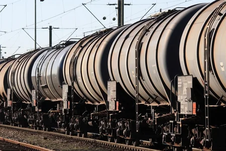 Azərbaycandan Ermənistana 1 tona yaxın yanacaq göndərildi