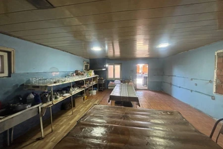 Gigiyenik tələblərə əməl olunmayan restoran bağlanıldı