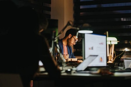 Ofisdən kənar və gecə işləyənlər üçün YENİLİKLƏR