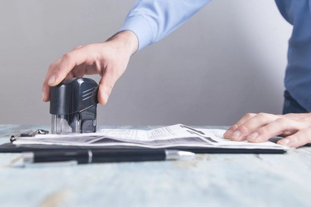 Eyni şəxsə məxsus iki Mərkəz ləğv olunur