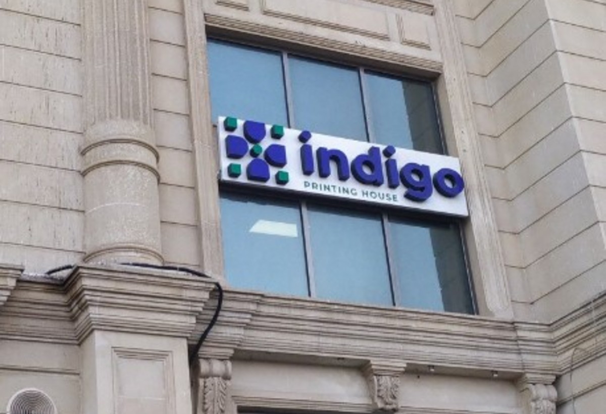 Eldar Mahmudova bağlı olan MMC loqistika şirkətindən 42 min manat tələb edir