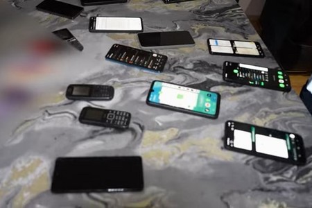 Qanunsuz qumar oyunları üçün bank kartı alan daha iki nəfər aşkarlandı - VİDEO