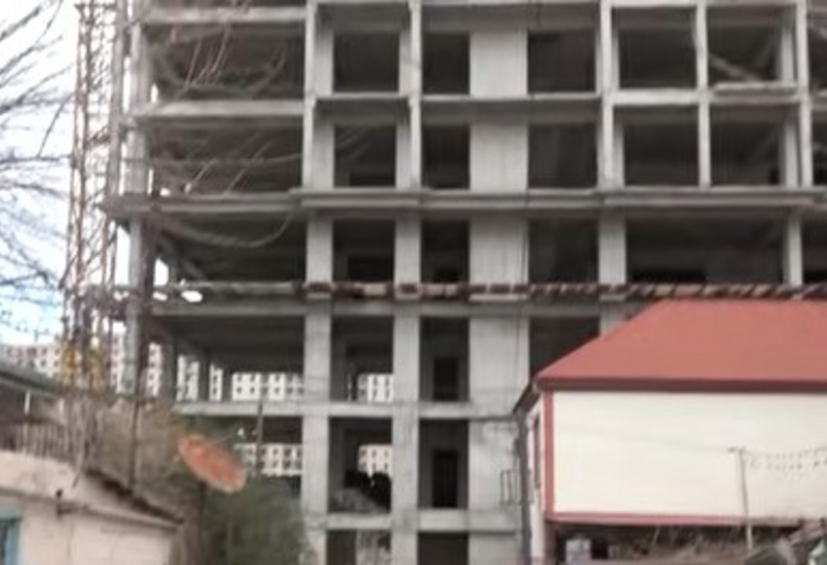 Köçürülməyə razılaşmayanlar təhlükə ilə üz-üzə - VİDEO