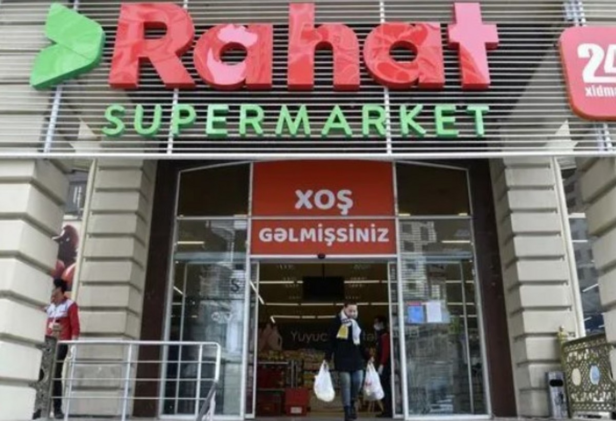 Rahat supermarketlər şəbəkəsinin icarəyə götürdüyü daha bir obyekt satışa çıxarıldı: 10 milyon manat - FOTO