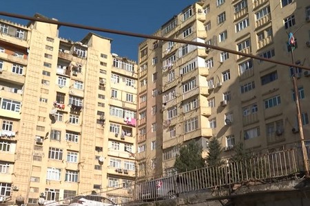 Binaya fasilələrlə verilən su israf olunur - VİDEO