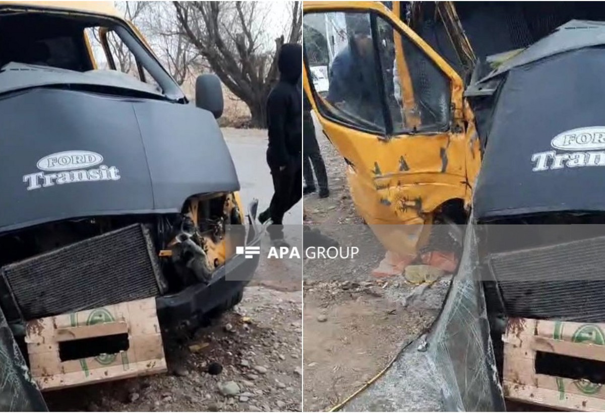 Yük maşını idarəetmədən çıxaraq ağaca çırpılıb