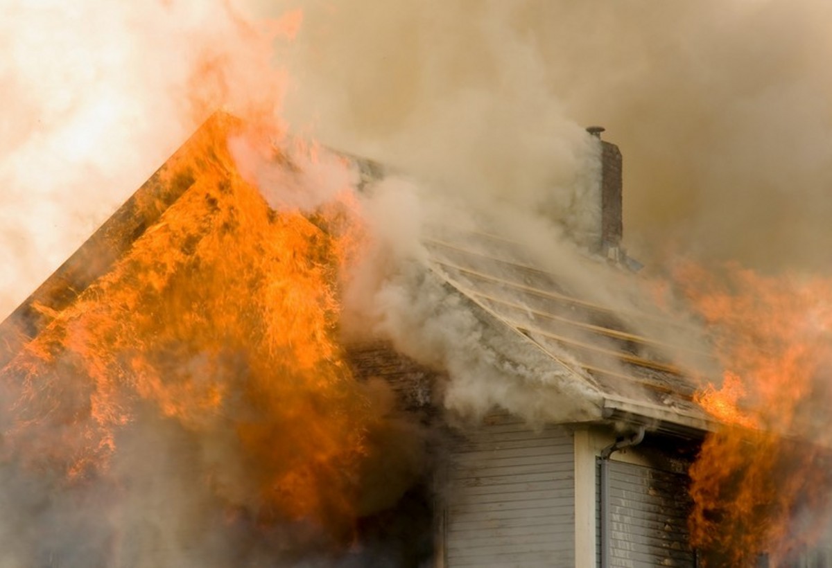 Lənkəranda oğurluq etdiyi evi yandıran şəxs saxlanıldı
