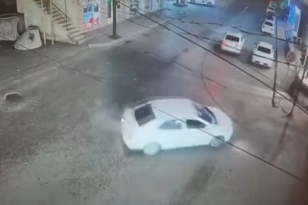 Xırdalanda avtoxuliqanlığın görüntüləri yayıldı - VİDEO