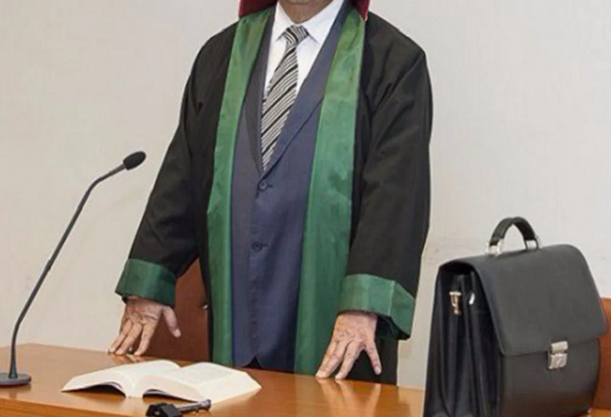 Cəzalandırılan vəkillərin sayı açıqlanıb