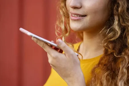 Niyə öz səsimizi sonradan səsli mesajda tanıya bilmirik?