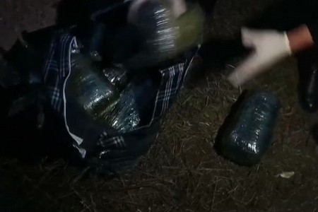 Samuxda heroin satmaq istəyən belə ələ keçirildi - VİDEO