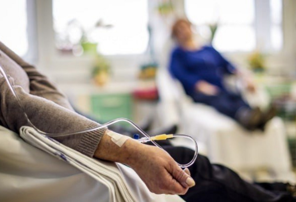 Onkoloji xəstələrin xaricə getməməsi üçün qanunda dəyişiklik edilir