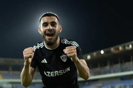 Elvin Cəfərquliyev Bayer Leverkuzenə keçə bilər