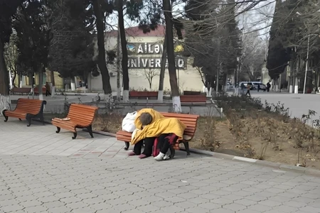 Tovuzda küçədə yaşayan ana və azyaşlı övladı xəstəxanaya yerləşdirildi