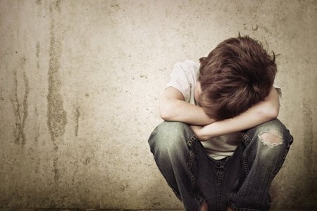 Ürəyində problemi olan uşağı salonda atıb qaçdı