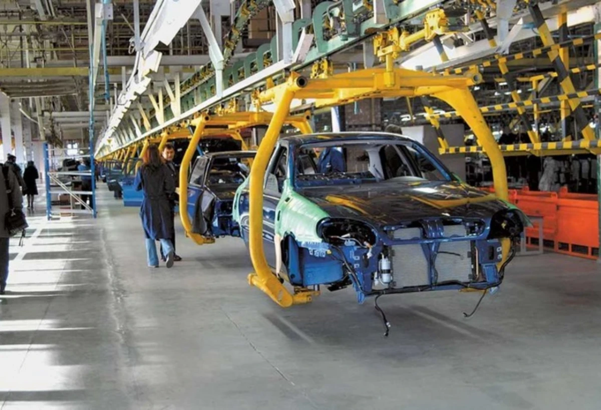 Azərbaycan avtomobil istehsalını kəskin azaldıb