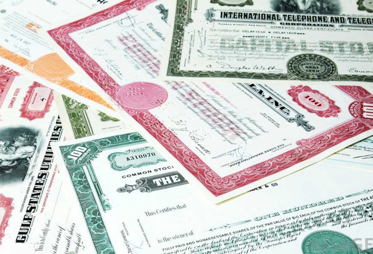 Azərbaycanda ötən il 65 milyard manatlıq qiymətli kağız alınıb-satılıb