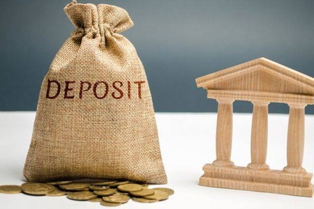 Hökumət bank əmanətçilərinin gəlirini azaltmaq istəmir