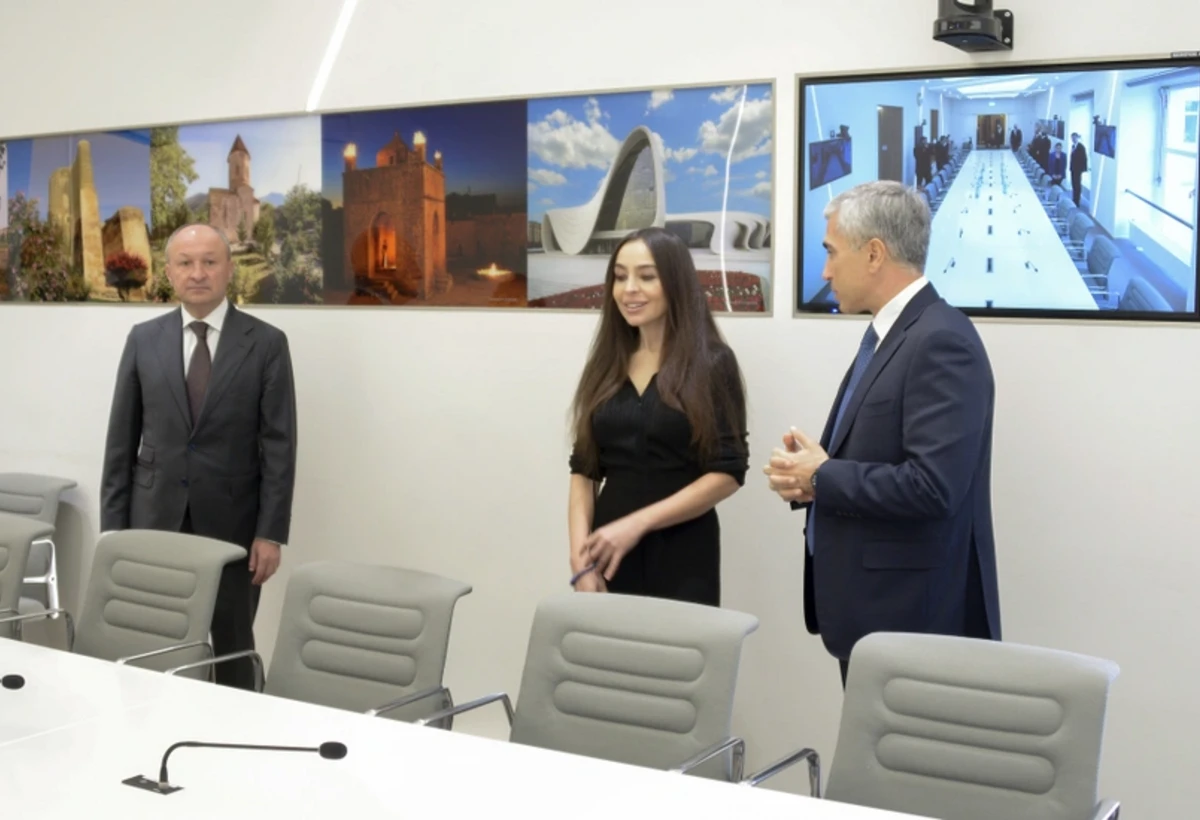 Leyla Əliyeva BMT-nin Cenevrə ofisində Azərbaycan otağı ilə tanış olub