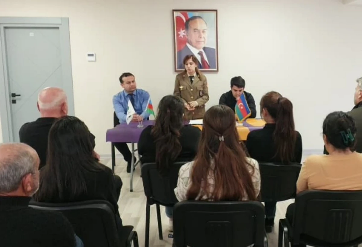 Əhaliyə yanğın və zəlzələ zamanı davranış qaydaları ilə bağlı təlim keçirilib