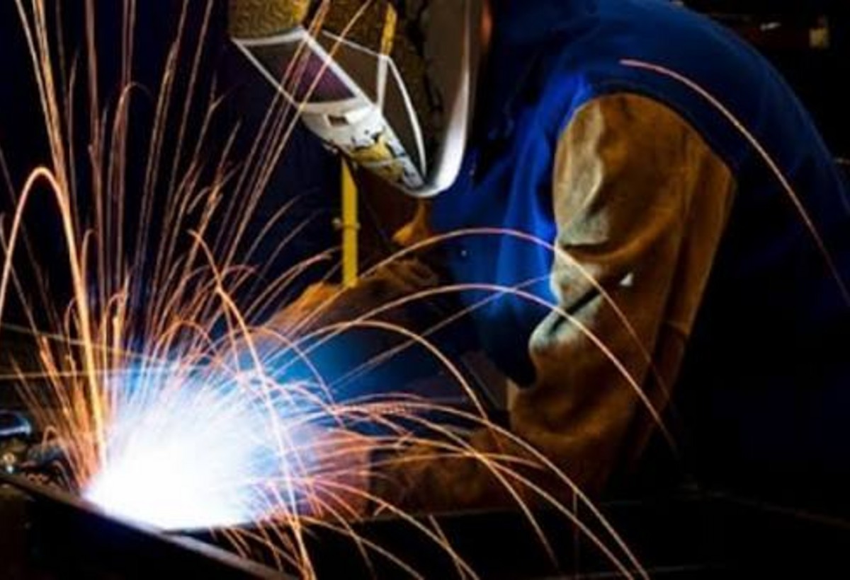 Kanalizasiya xətti çəkənlər partlayış törədib - FOTO