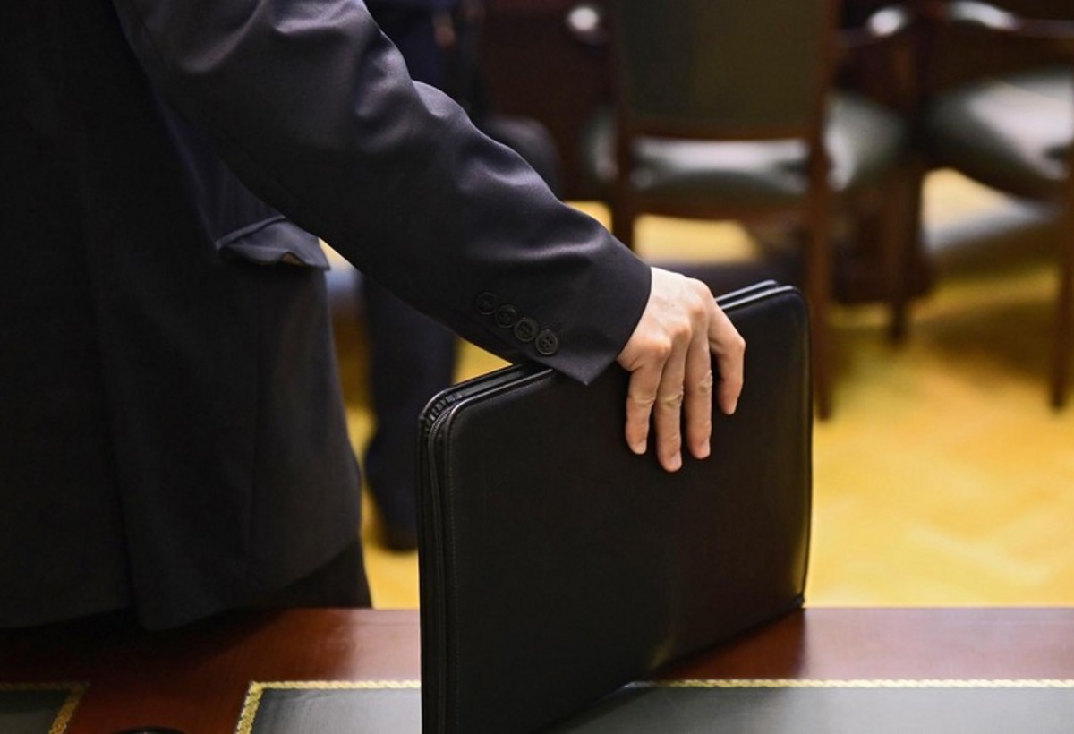 Kollec direktoru işdən çıxarıldı - YENİ TƏYİNAT