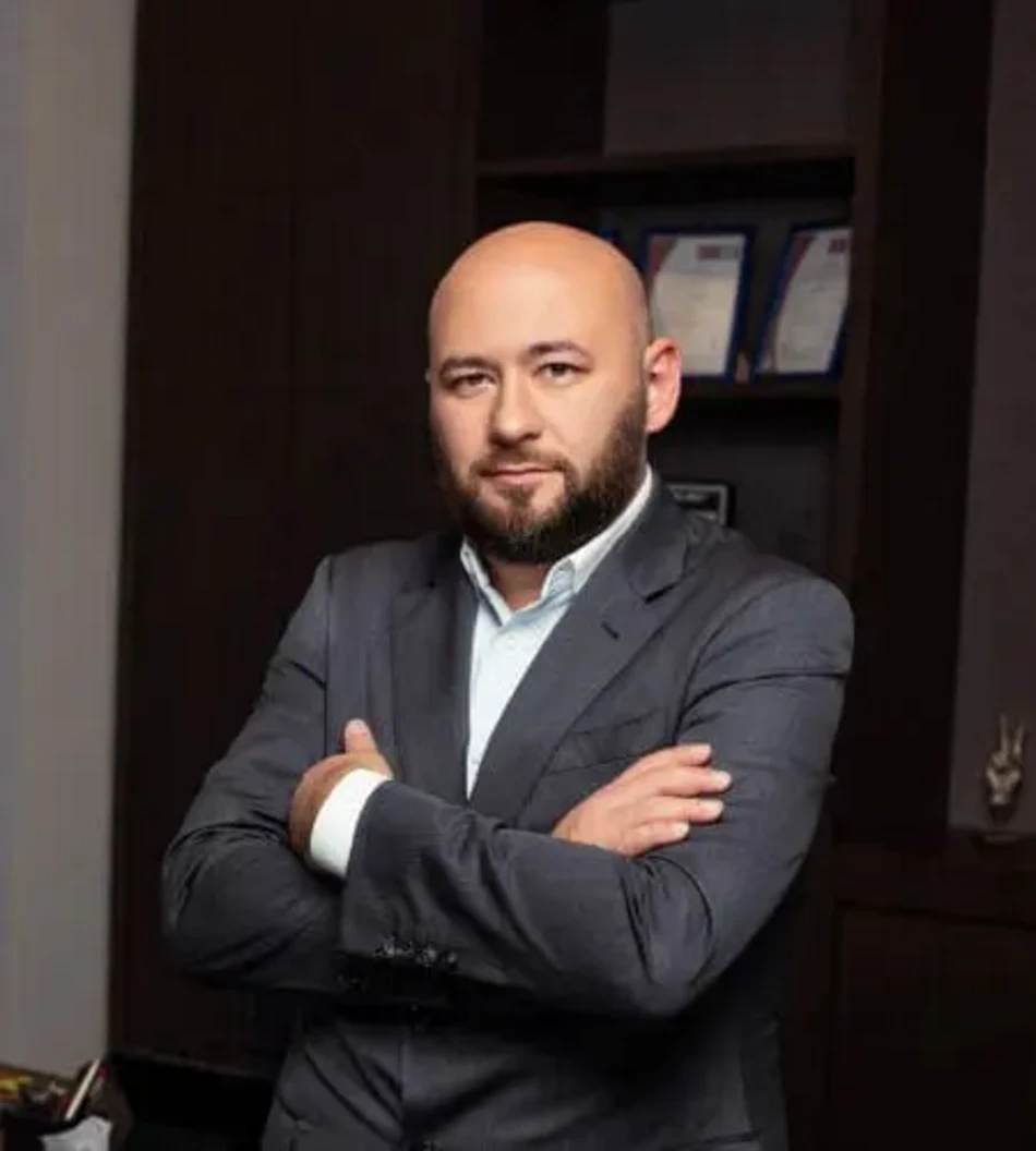 “Unico” direktoru Elçin Axundov