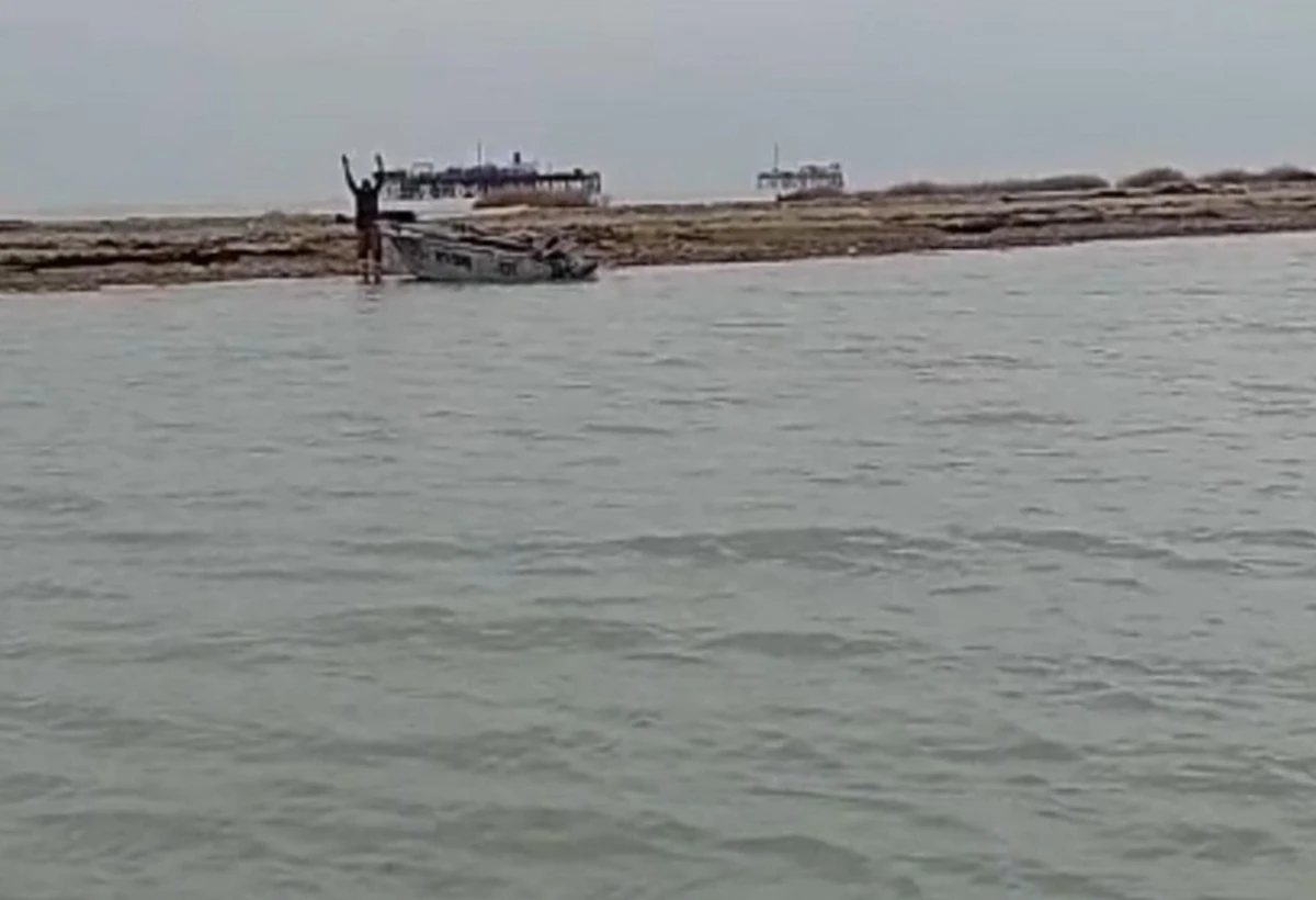 Mühərrik sönüb, 4 balıqçı dənizdə qalıb - Qaradağda həyacanlı anlar