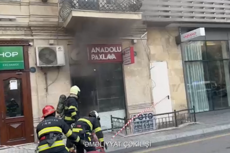 Bakıda şirniyyat mağazasında YANĞIN - VİDEO