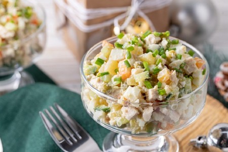 Qubada səkkiz nəfər paytaxt salatından zəhərləndi